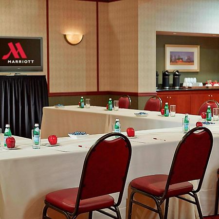 Hotel Marriott Hartford/Windsor Airport Zewnętrze zdjęcie
