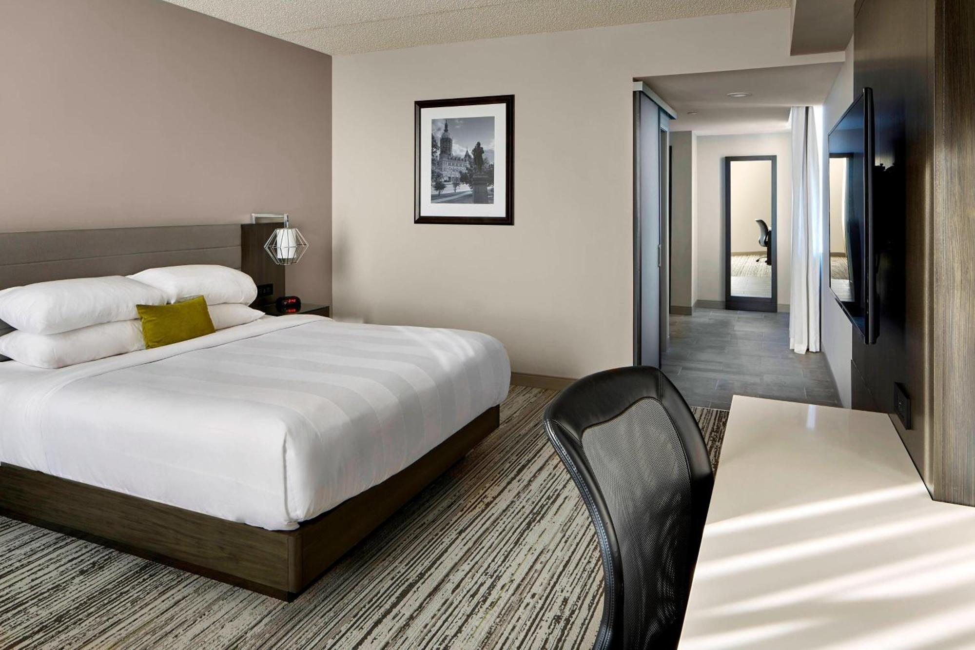 Hotel Marriott Hartford/Windsor Airport Zewnętrze zdjęcie