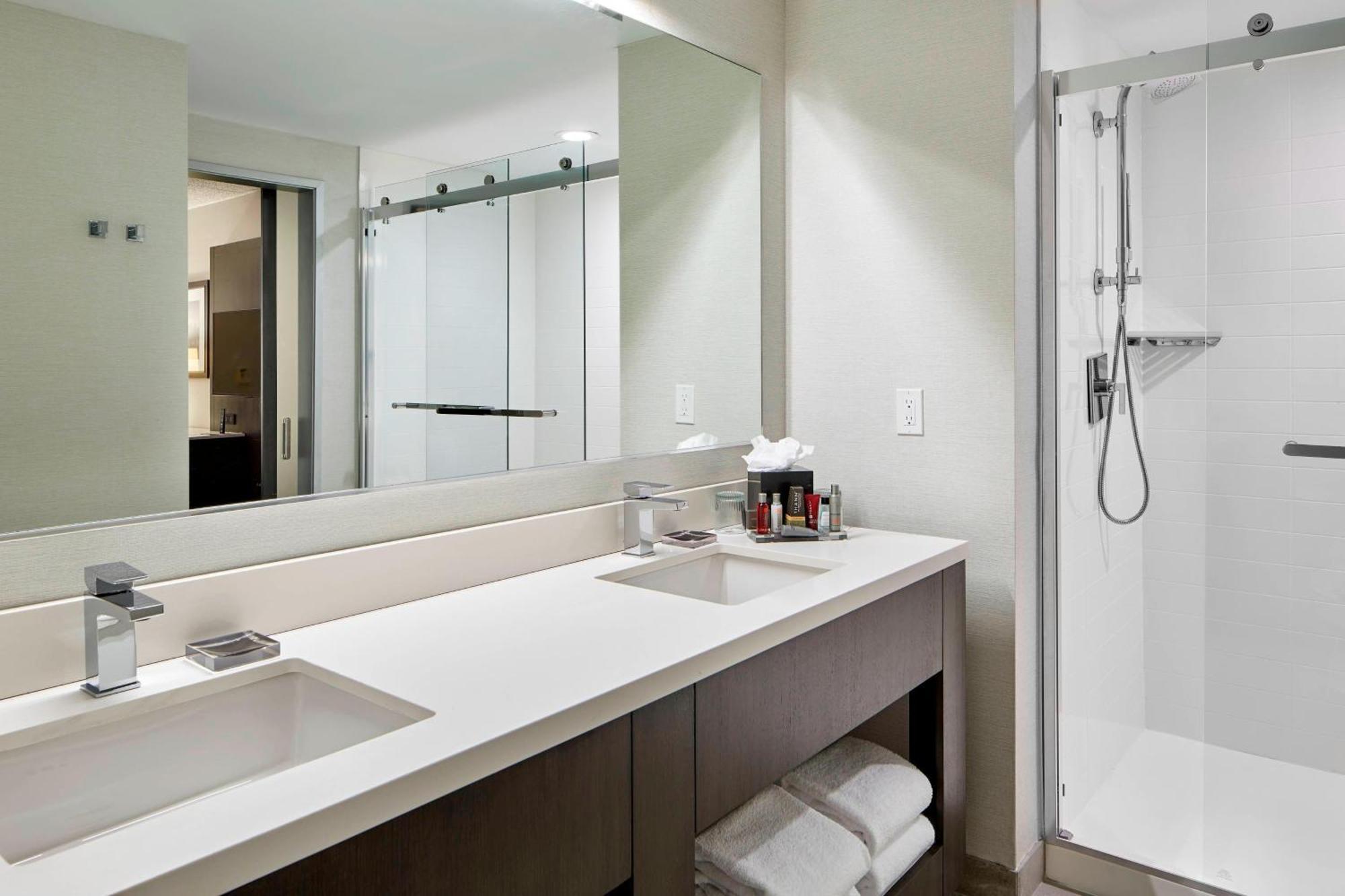 Hotel Marriott Hartford/Windsor Airport Zewnętrze zdjęcie