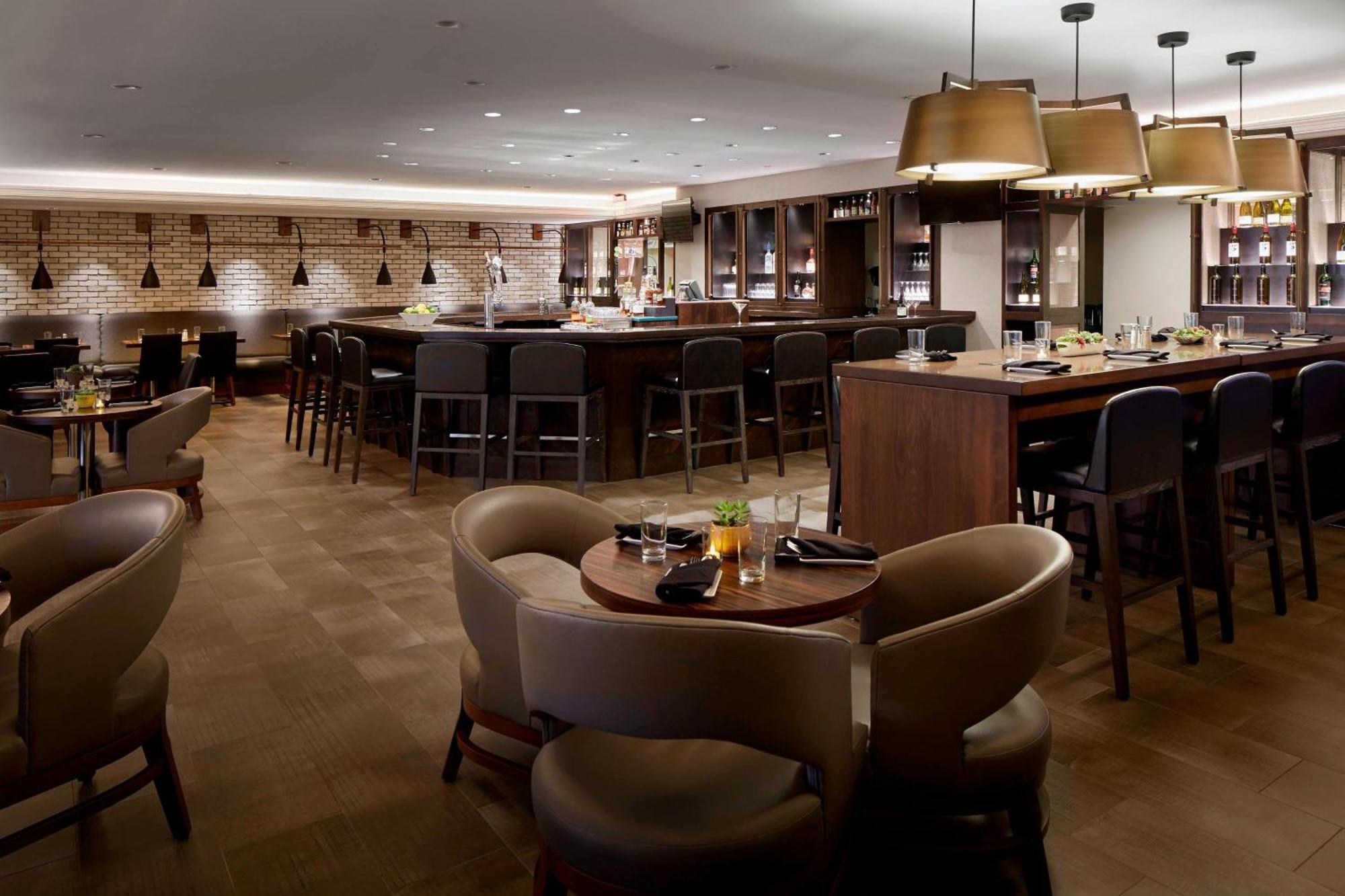 Hotel Marriott Hartford/Windsor Airport Zewnętrze zdjęcie